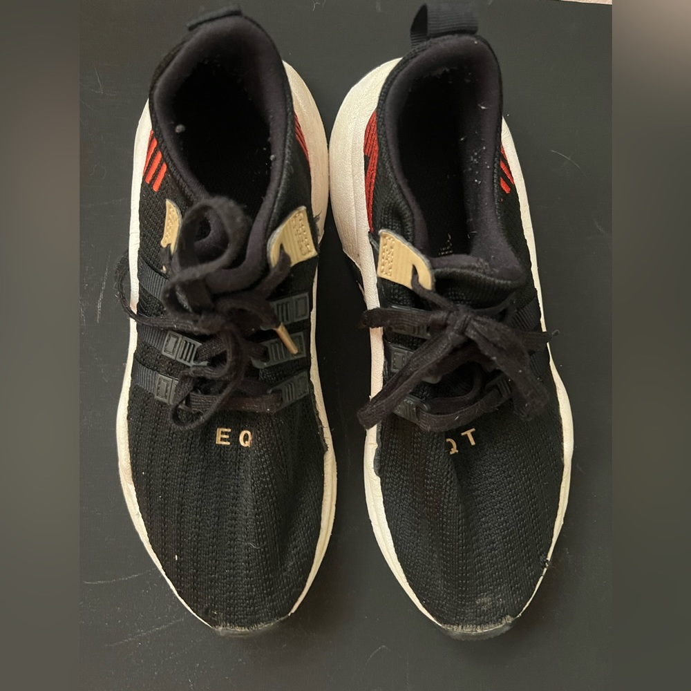 Adidas big boys tennis shoes